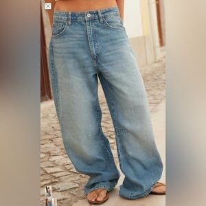 Zara Mid-rise | Baggy Balloon